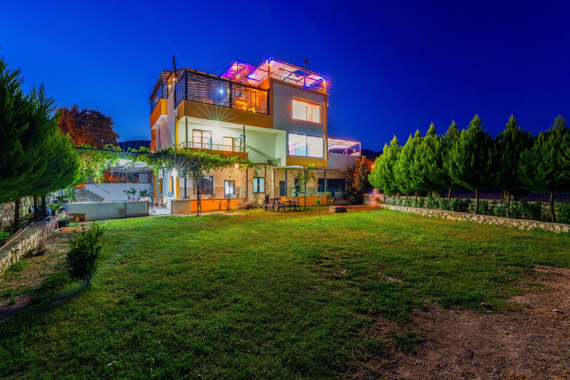 Villa Esinti İkizce