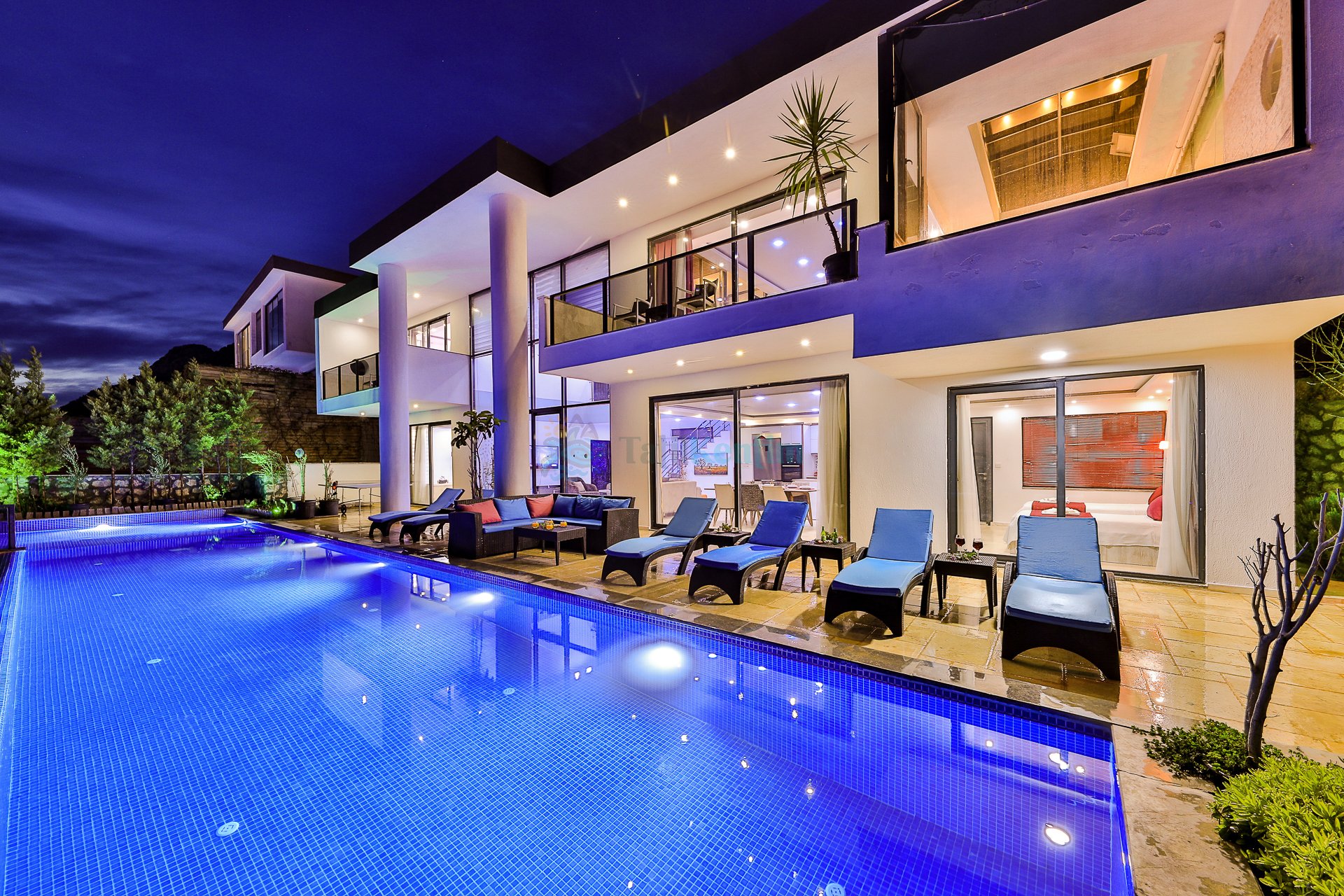 Villa Hyperion