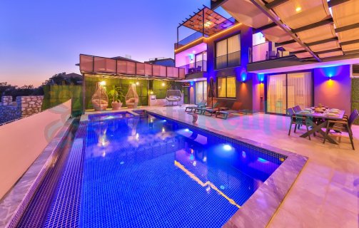 Villa Lalezar