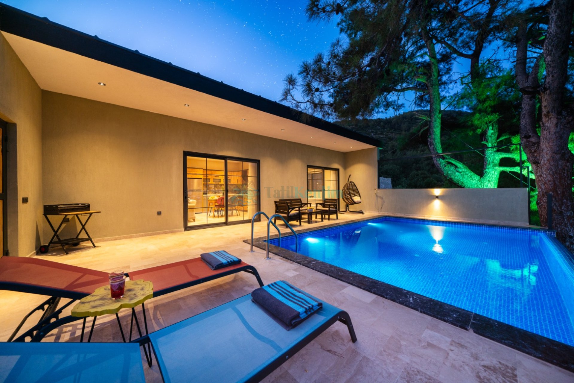 Villa Çam Esintisi