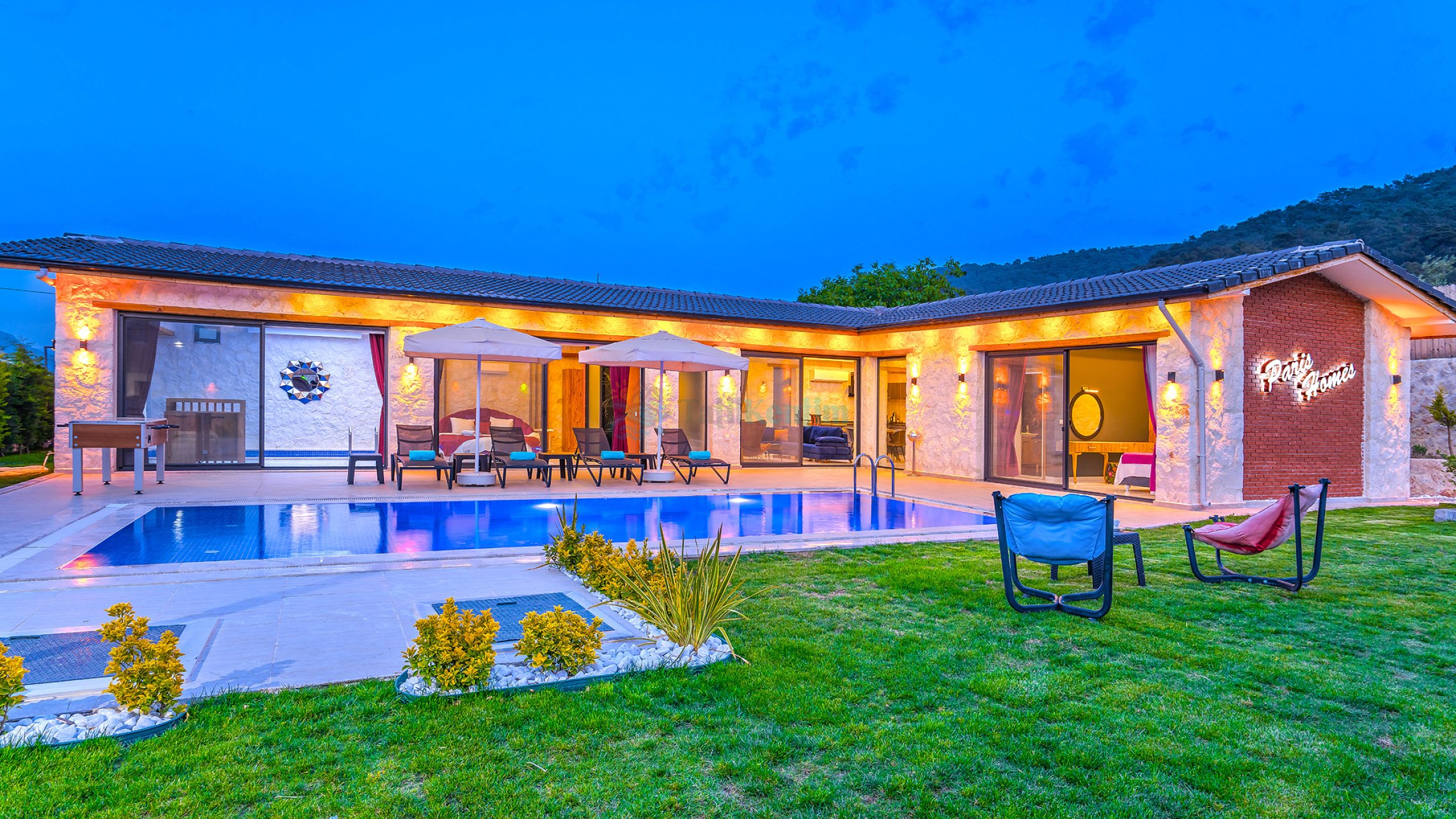 Villa Paris Homes