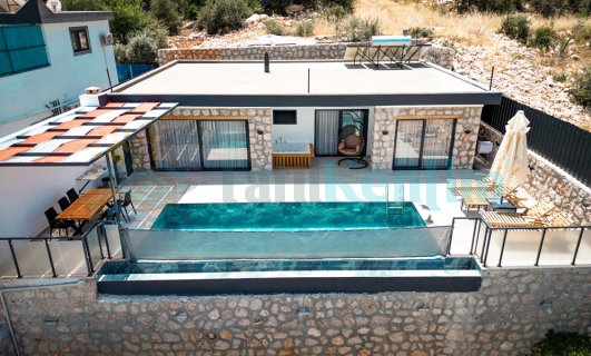Villa Sarpedon