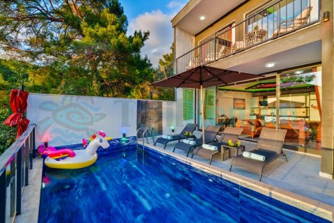 Villa Astanos 1