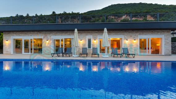 Villa Health