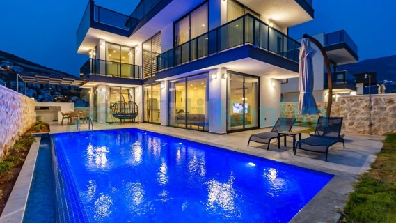 Villa Lipsos 2