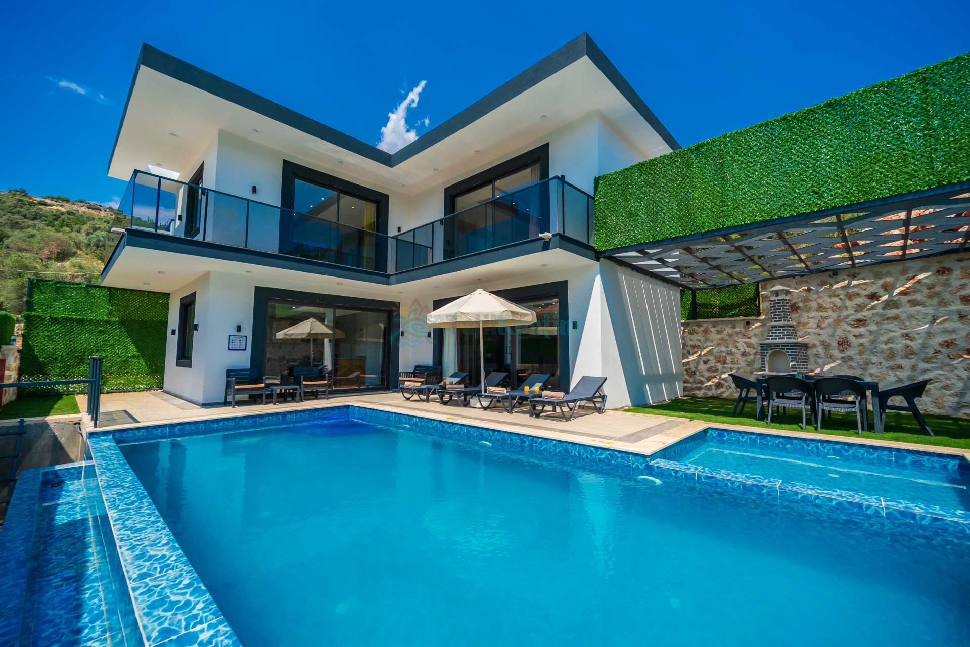 Villa Sardem 1 İslamlar