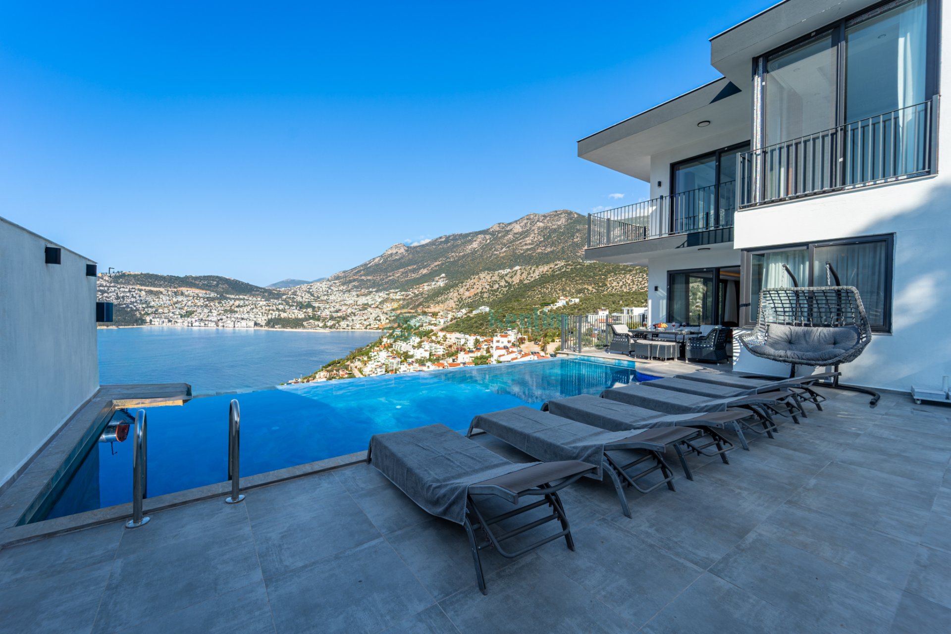 Villa Lumora