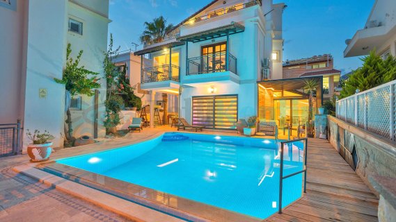 Villa Suit Ada