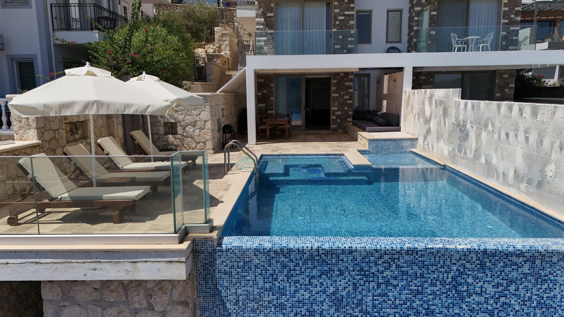 Villa Paniz 2