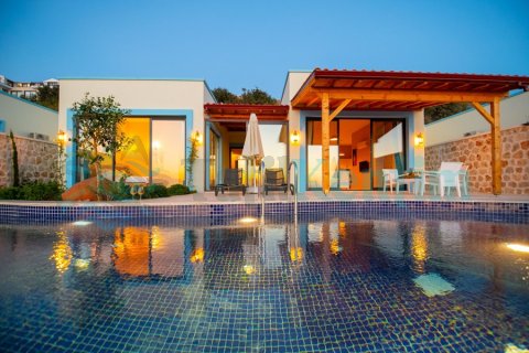Villa Mulberry Jade